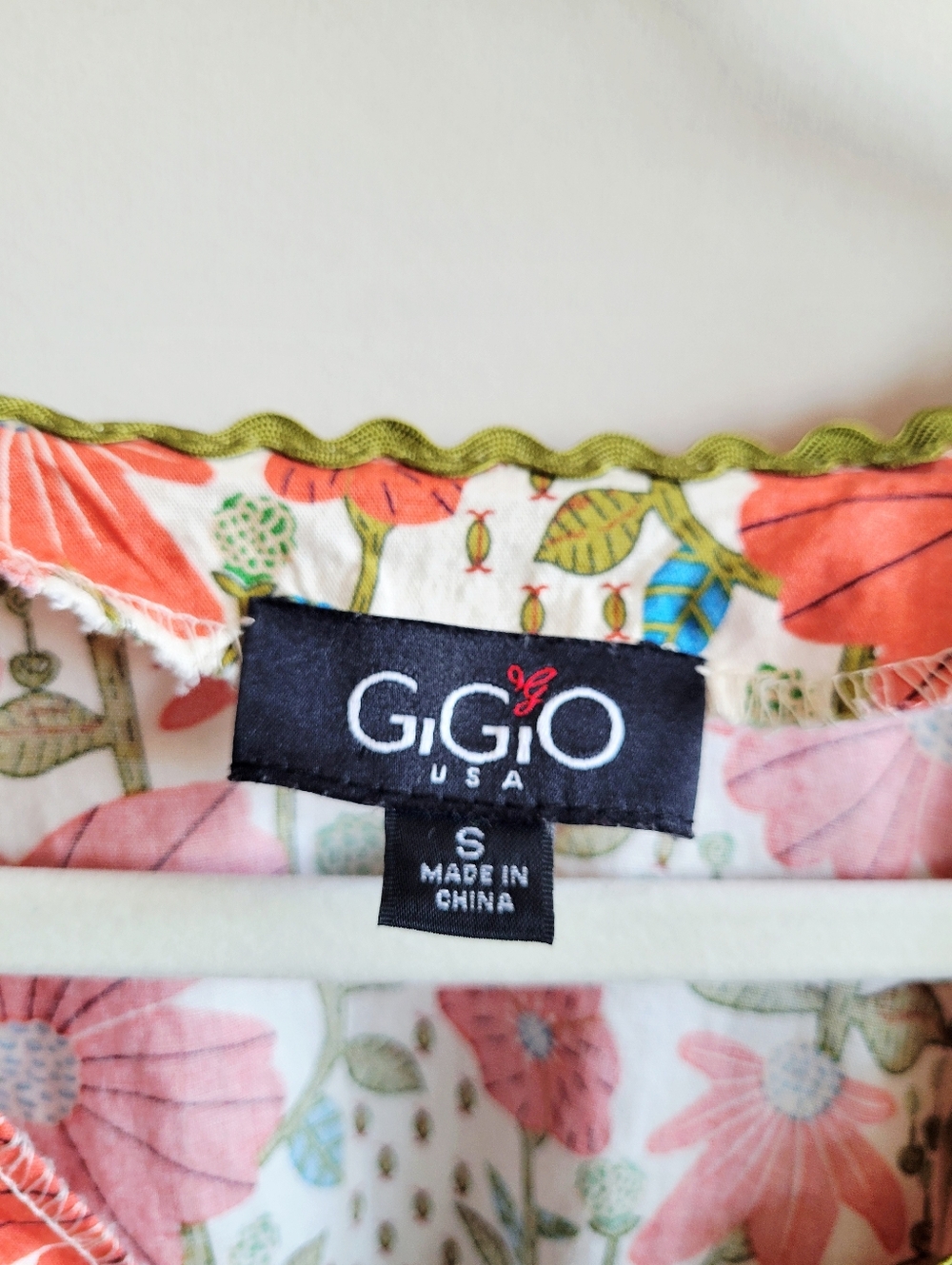 GiGio In the Meadow Floral Mini Dress in Coral and Cream - Picture 7 of 8